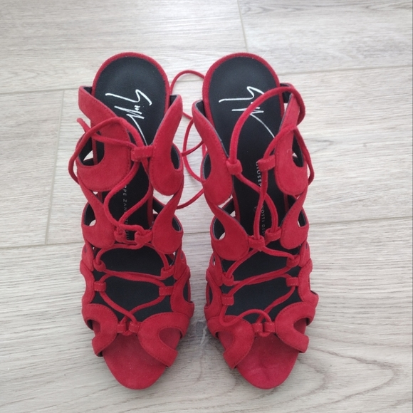 NEW Giuseppe Zanotti Caged Lace Up Red Suede Heels Size 38 - Picture 3 of 8
